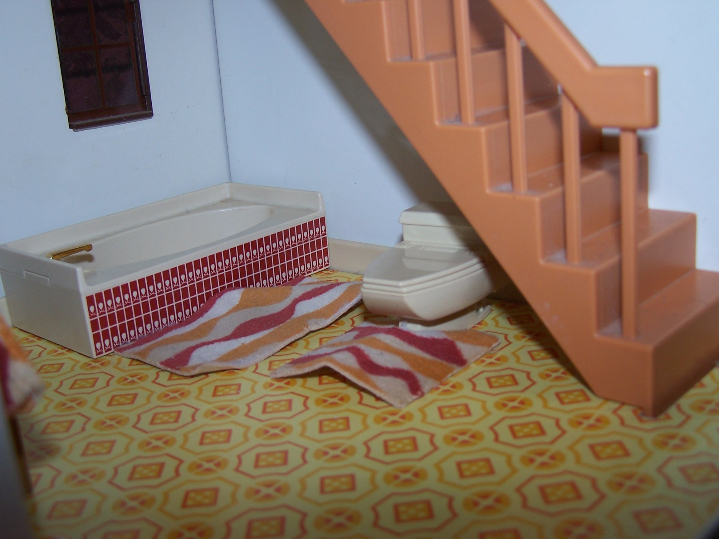 Image 8 of Dollhouse w Family, Furniture, Tomy