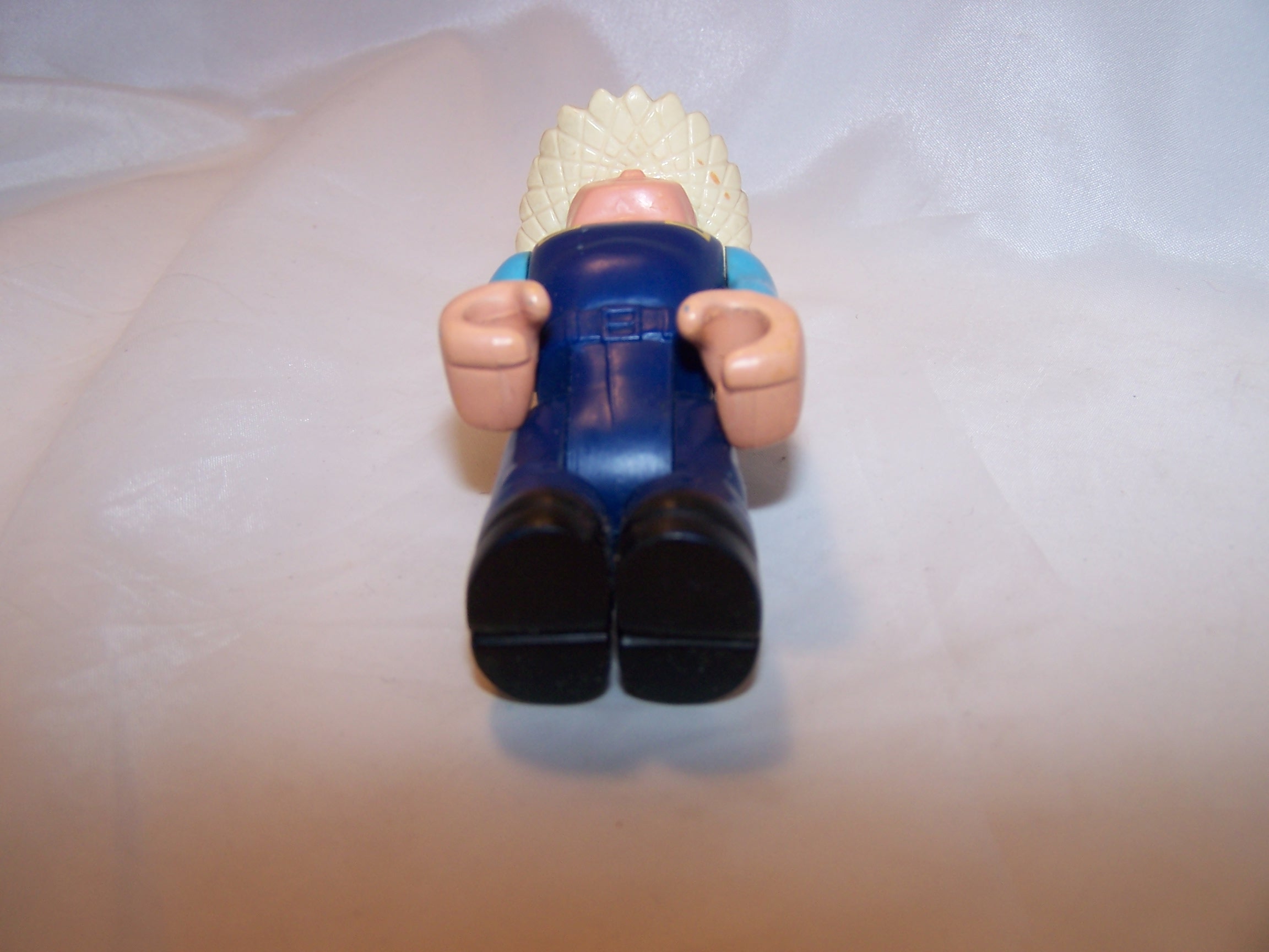 Image 5 of Farmer w Hat, Jointed, Plastic
