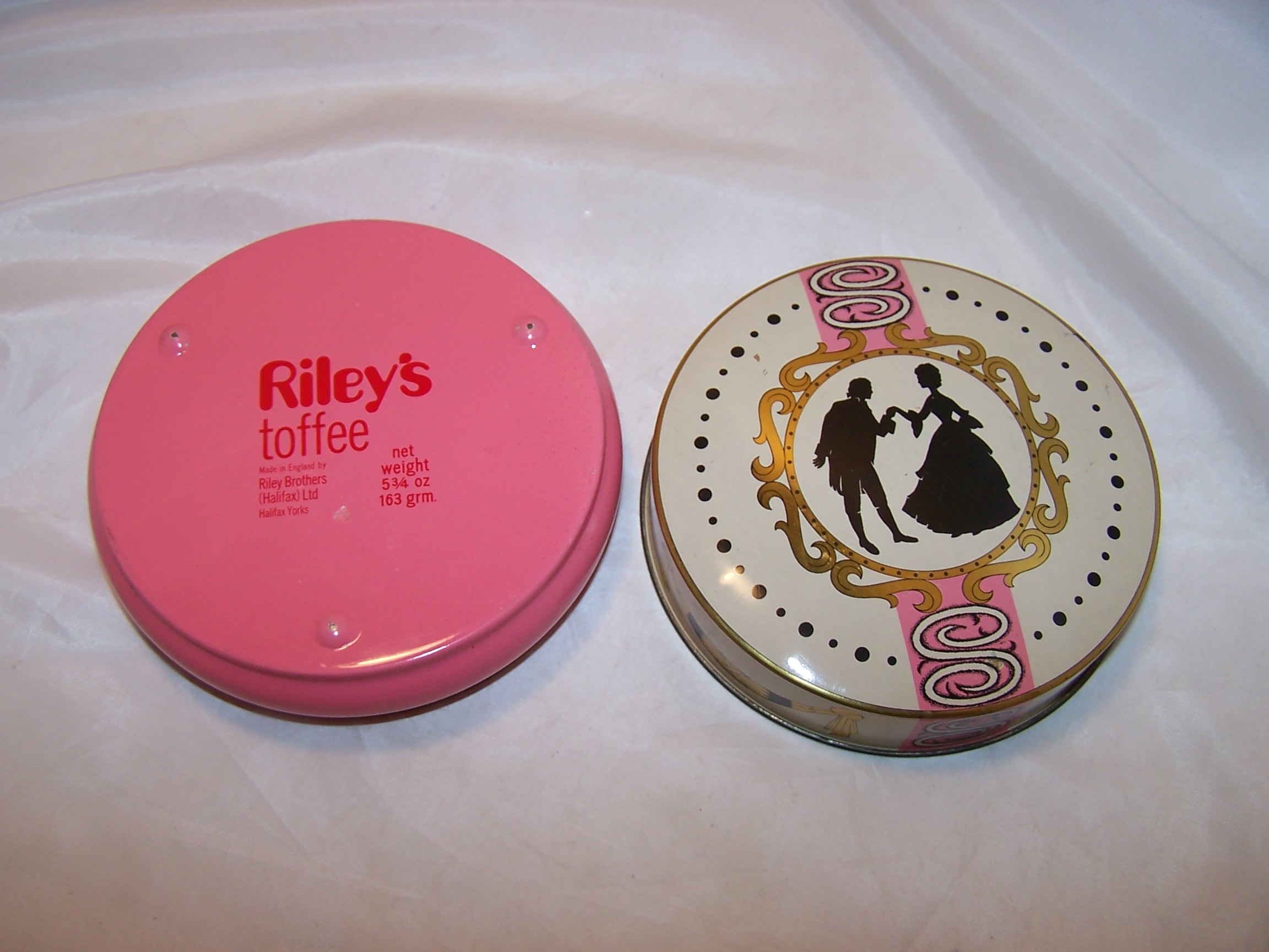 Image 6 of Rileys Toffee Lidded Tin, England