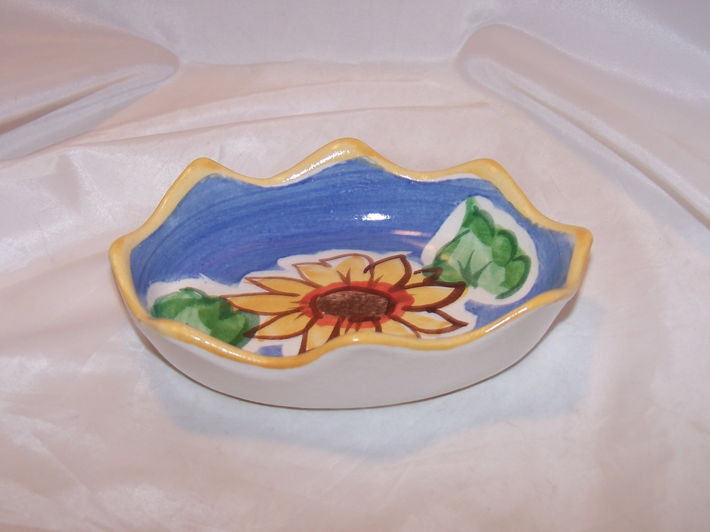 Image 3 of Fioriware Soap Dish Sunflower Handcrafted Ohio