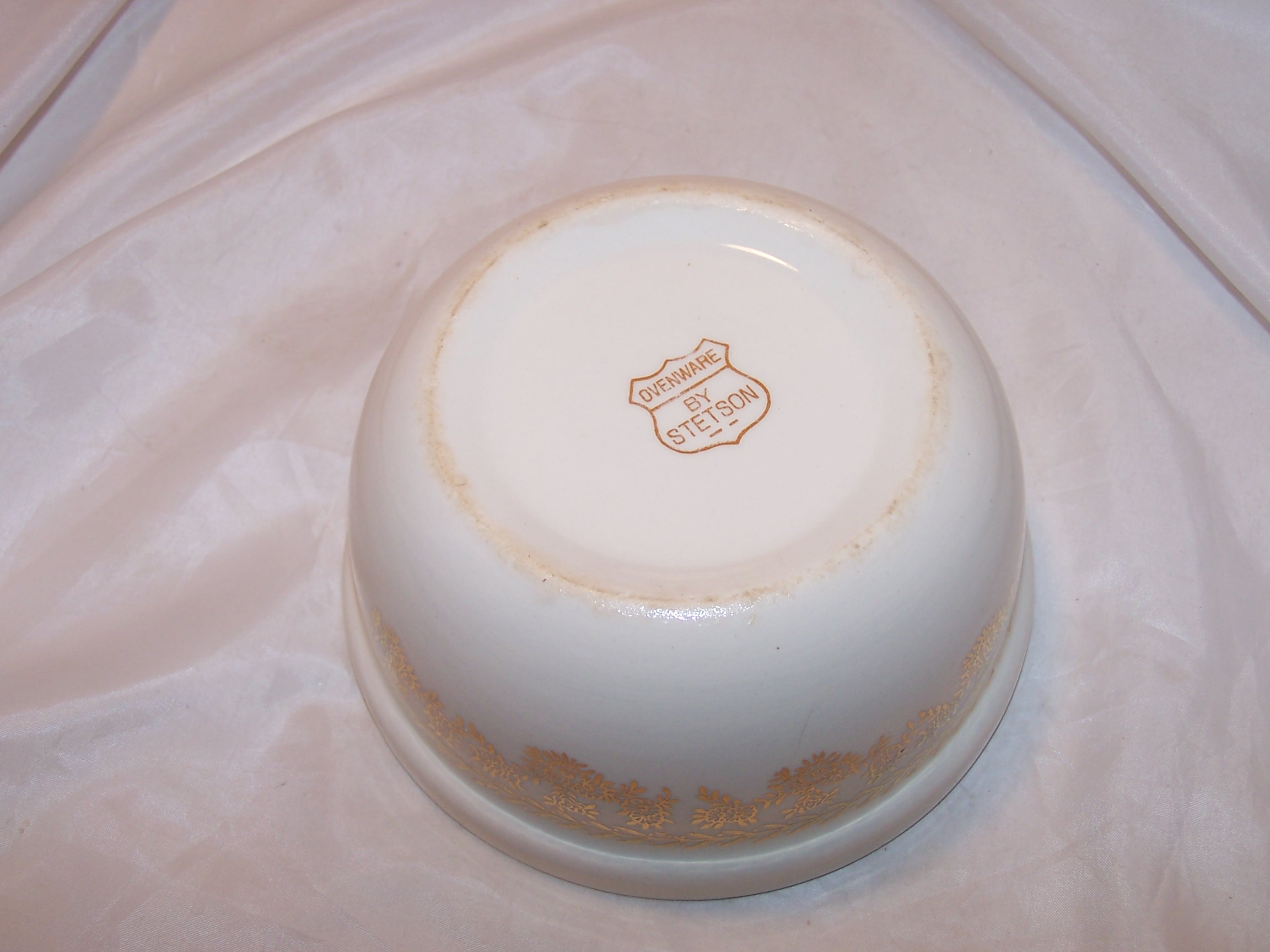 Image 4 of Stetson Mixing Bowl, Gold and Floral Pattern, Ovenware