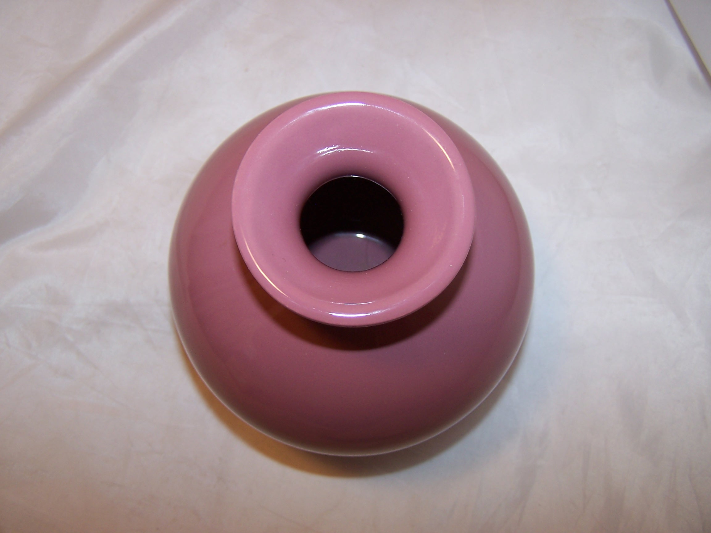 Image 1 of Haeger Pink Mauve Vase, 1993