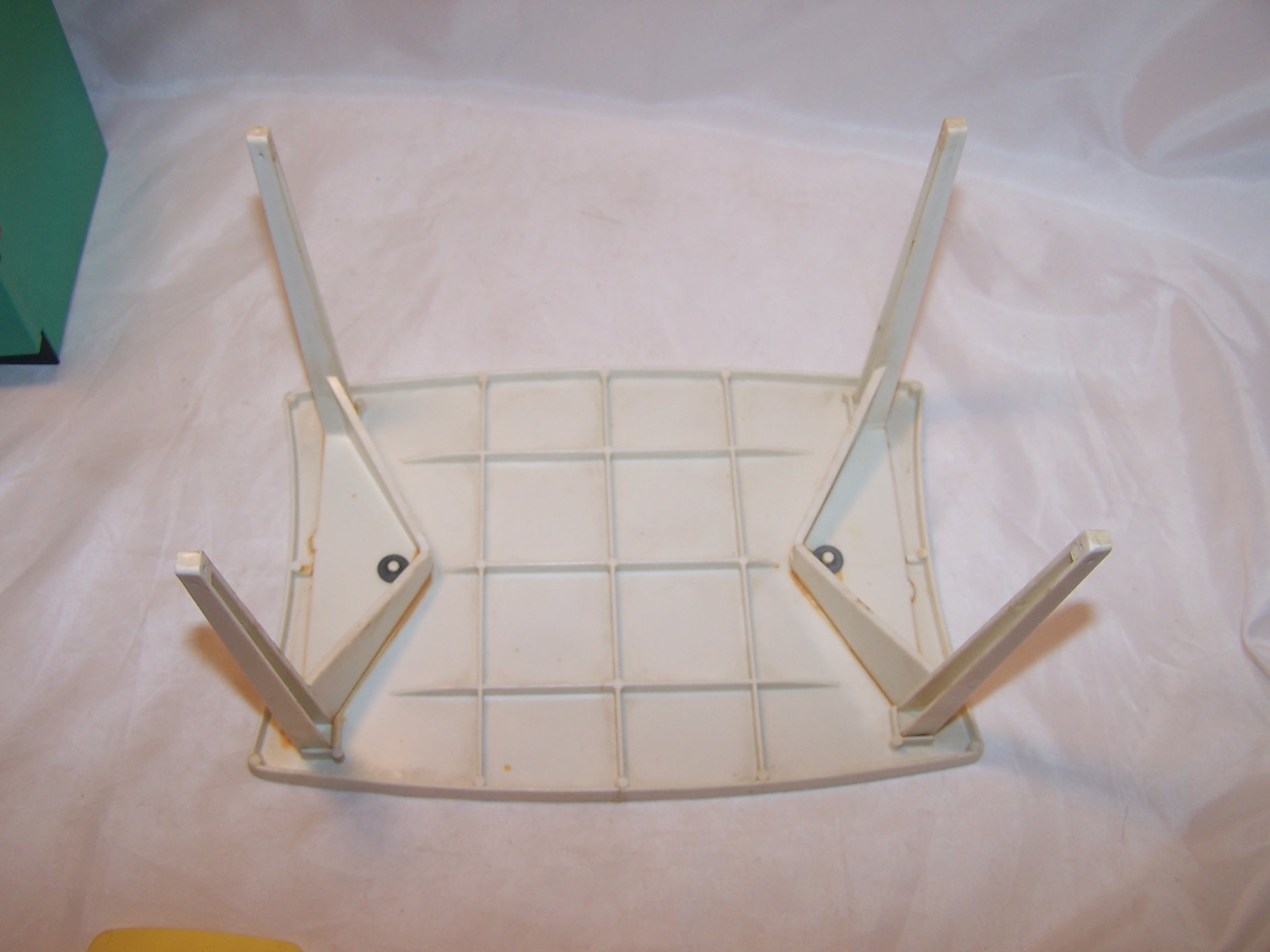 Image 5 of Deluxe Barbie Dream Kitchen, Refrigerator, Table and Chairs