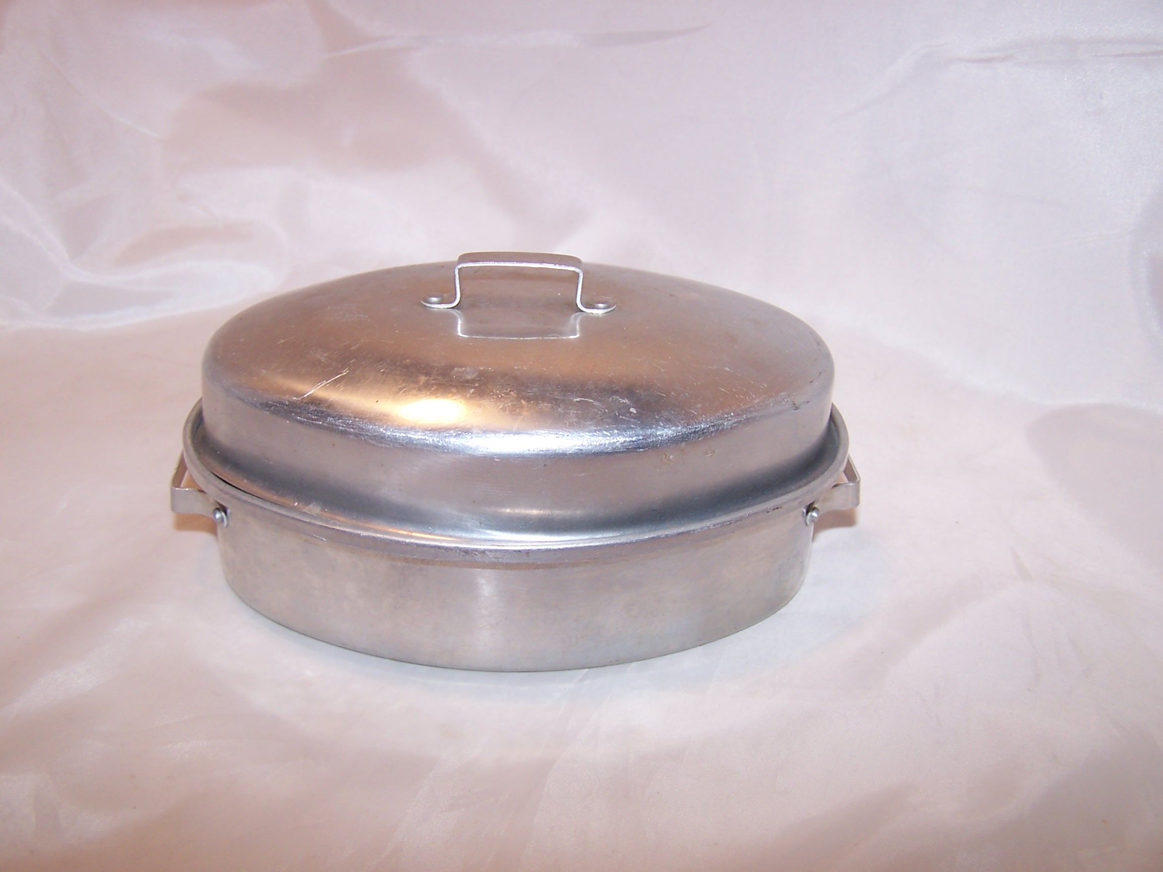 Image 2 of Toy Roaster w Lid, Aluminum, Vintage Childs Toy