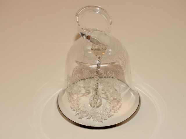 Lenox Crystal Bell w Wreath and Candle, 1984