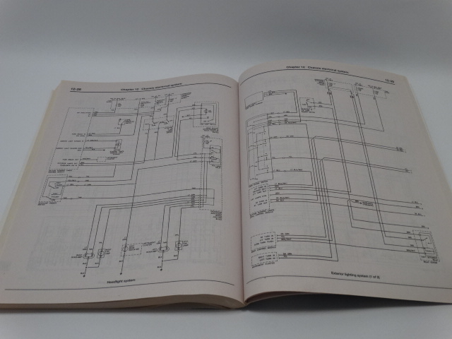 Image 3 of Haynes Venture Silhouette Trans Sport Montana Repair Manual, 1997 to 2001