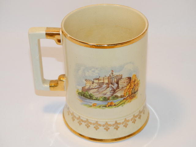 Image 2 of Arthur Wood Edinburgh Castle Mug 3955