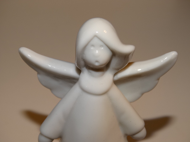 Image 4 of Angel w Open Arms, Porcelain