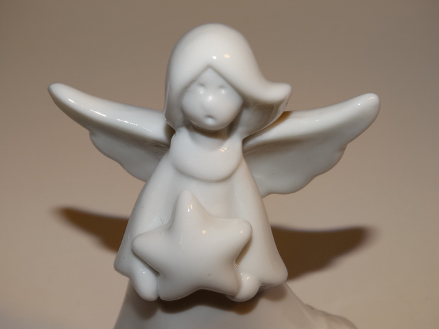 Image 4 of Angel Holding Star, Porcelain
