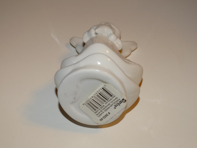 Image 5 of Angel Holding Star, Porcelain