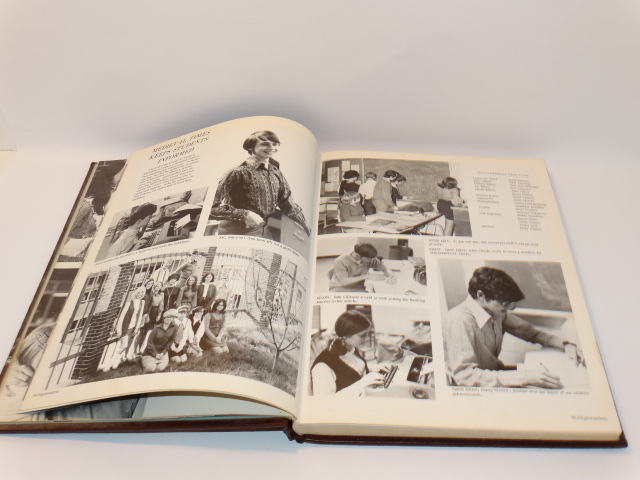Image 5 of 1971 Harry Doss High School Louisville, Annual Yearbook