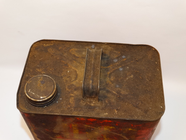 Image 4 of Oil Can Silver Shell, Red Yellow As Found