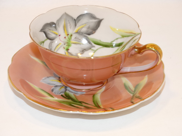 Trimont China Iris Cup, Saucer