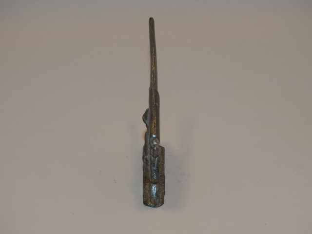 '.End View of Toy Cannon.'