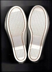 '.Moccasin Girls White Size 3.'