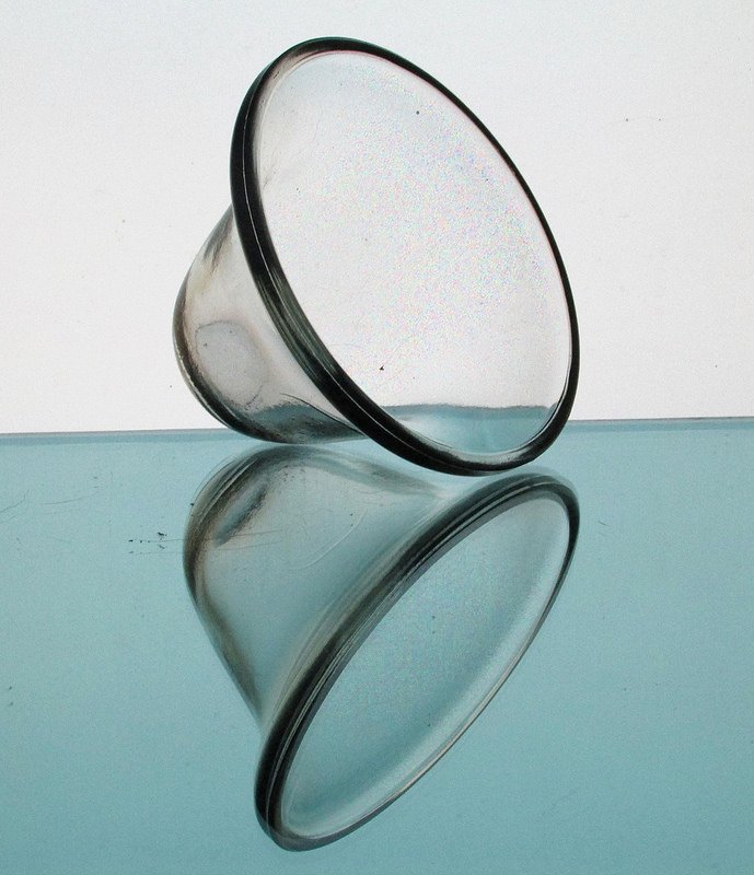 Hanging Candle Holder Cup Heavy 3.25 x 5 1/8 HCH071 OOS