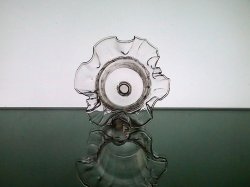 '.Peg Votive Victorian Ruffles.'