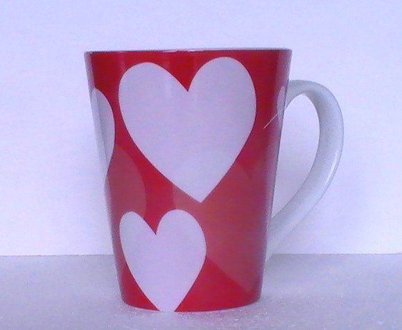 Coffee Cup Mug Starbucks 2014 Hearts Red White 12 OZ