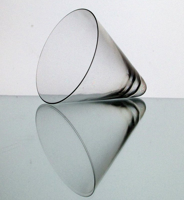 Hanging Candle Holder Cone Shaped 3.75 x 4.25 Lightweight OOS