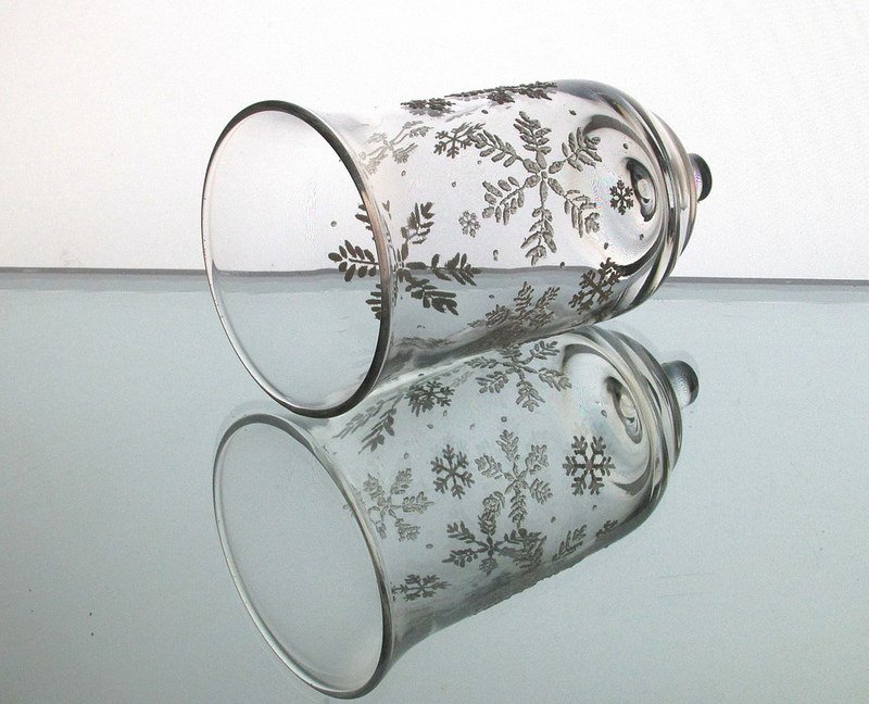 Home Interiors Peg Votive Candle Holder Snowflakes Embossed Holiday