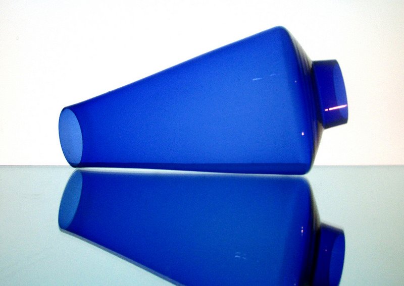 Hurricane Shade 2 inch fitter x 8.5 x 2 top rim Cobalt Blue