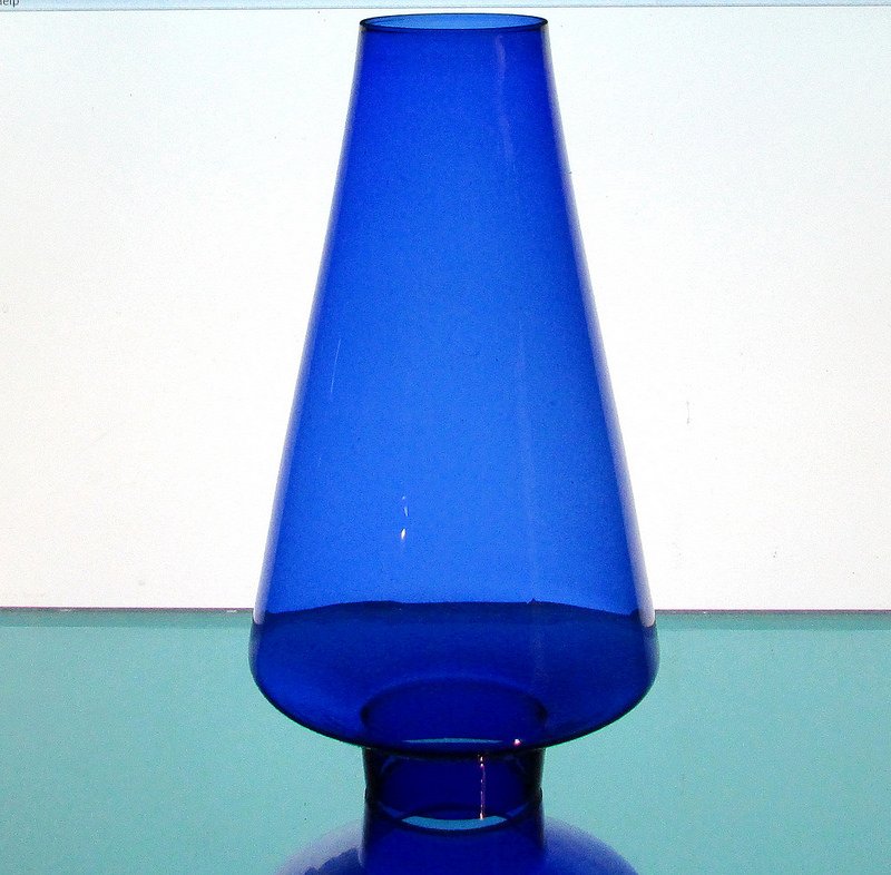 Hurricane Shade 2 inch fitter x 8.5 x 2 top rim Cobalt Blue