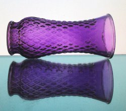 '.Purple Diamond Pattern Vase.'