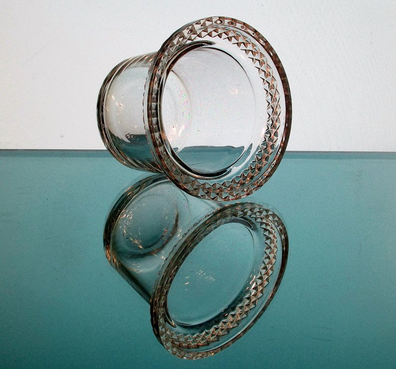 Hanging Candle Holder 3 5/8 x 3 Diamond Cut Rim HCH061