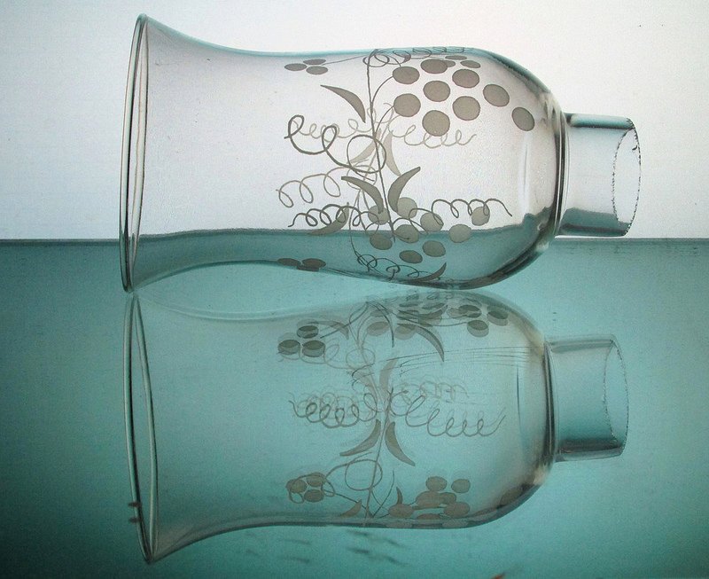 Hurricane Shade Grape Clusters 1 5/8 inch fitter x 5.75 with 7/8 inch neck