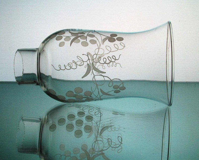 Hurricane Shade Grape Clusters 1 5/8 inch fitter x 5.75 with 7/8 inch neck