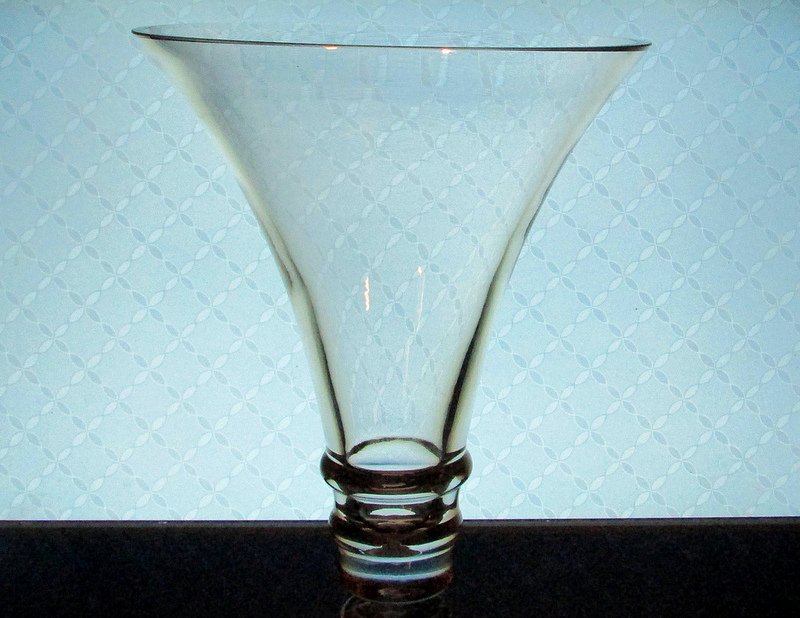 Hanging Cone Vase Candle Holder 8.5 h x 7.25 w for Stand or Chandelier OOS