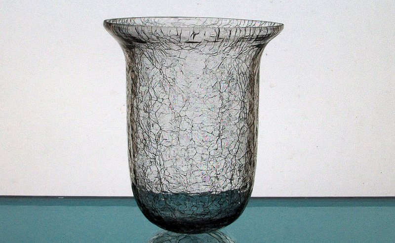Hanging Candle Holder 4.25 x 5 25 Heavy Crackle Glass HCH078