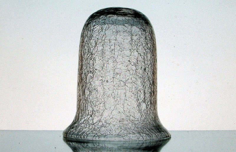 Hanging Candle Holder 4.25 x 5 25 Heavy Crackle Glass HCH078