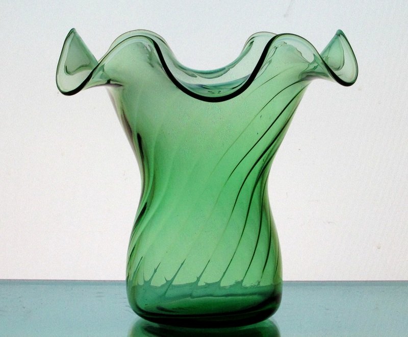 Hanging Candle Holder / Vase 6 x 5.5 Green Swirl Ruffled Rim