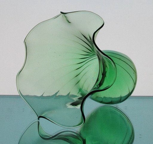 Hanging Candle Holder / Vase 6 x 5.5 Green Swirl Ruffled Rim