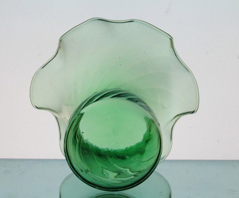 Hanging Candle Holder / Vase 6 x 5.5 Green Swirl Ruffled Rim