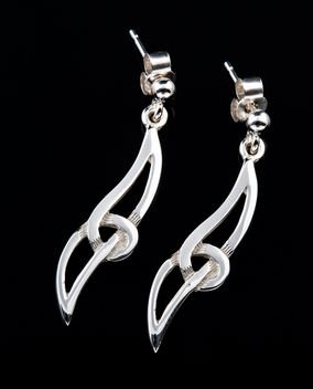 Image 2 of Celtic Knotwork Twist Design Sterling Silver Drop Earrings