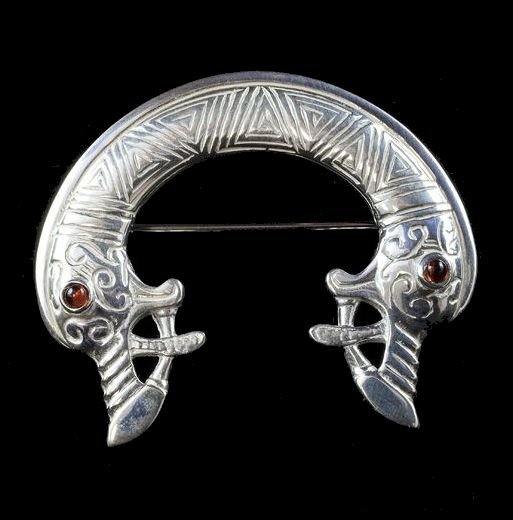 Image 0 of St Ninians Treasure Isle Open Garnet Sterling Silver Brooch