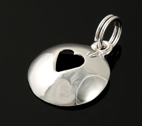 Image 2 of Peerie Smoorikins Little Kisses Heart Round Design Sterling Silver Charm