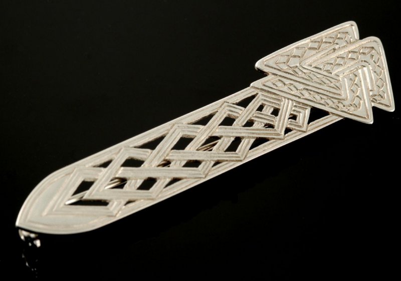 Image 2 of Celtic Triangular Knotwork Sterling Silver Kilt Pin