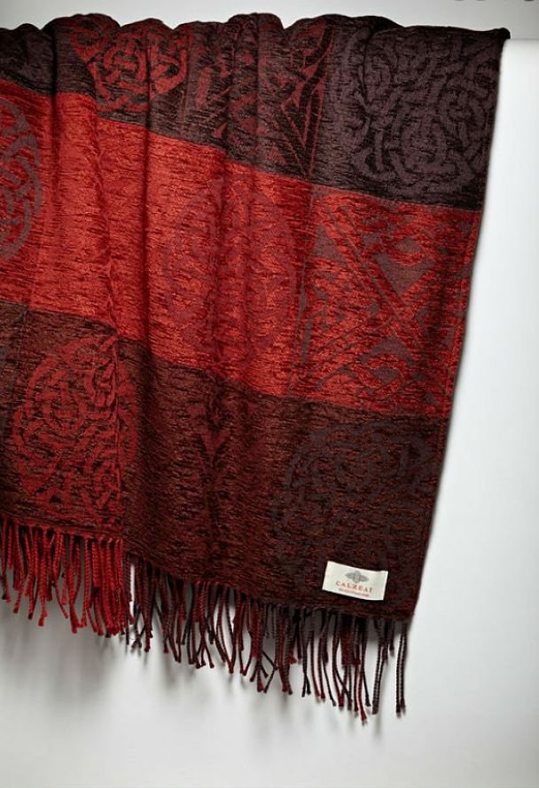 Image 1 of Celtic Knot Garnet Chenille Wool Jacquard Blanket Throw