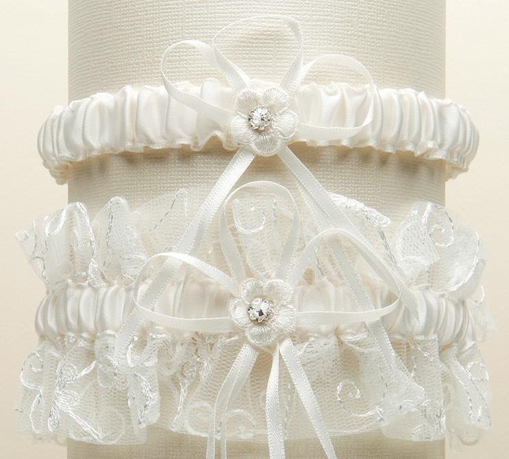 Image 1 of Ivory Embroidered Tulle Vines Floral Wedding Bridal Garter Set