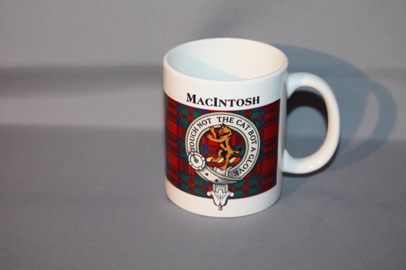 Image 2 of MacIntosh Tartan Clan Crest Ceramic Mugs MacIntosh Clan Badge Mugs Set of 2