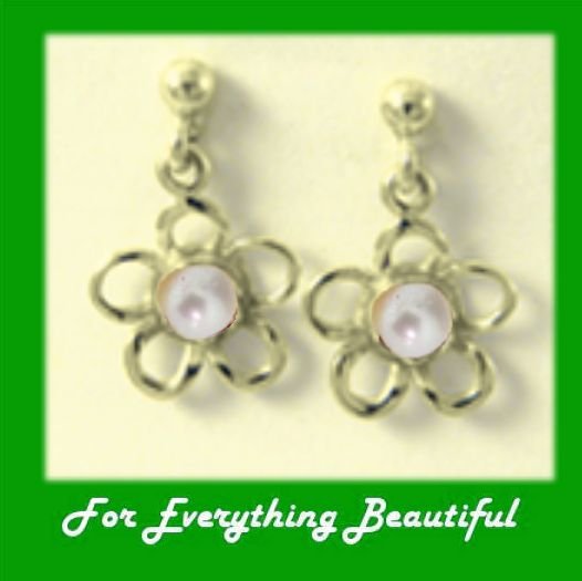 Image 0 of Kokkaloorie Daisy Pearl 9K Yellow Gold Drop Earrings