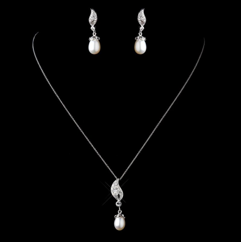 Image 0 of Ornate Freshwater Pearl Sterling Silver Wedding Bridal Necklace Earrings Set