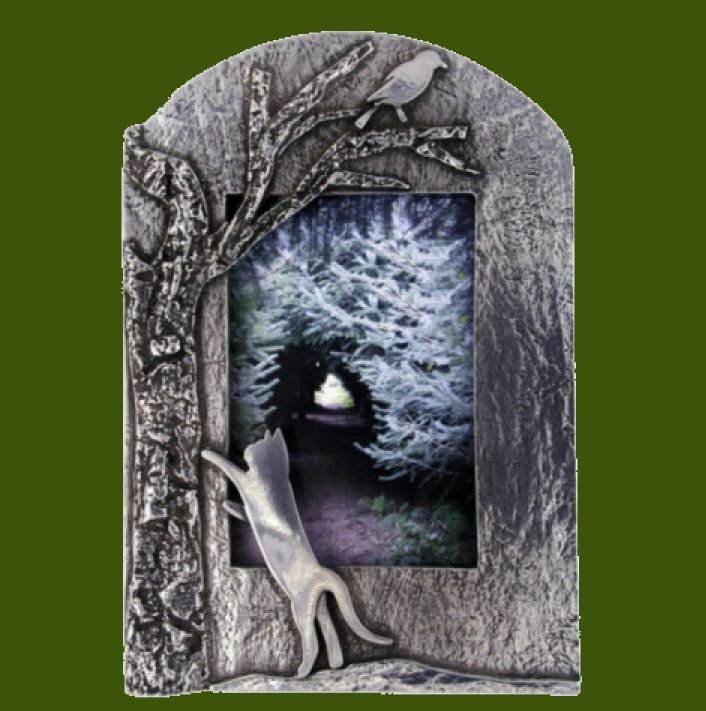 Image 0 of Woodland Cat Motif Arched Textured Stylish Pewter Photo Frame