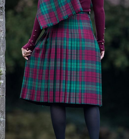 Image 4 of County Of Powys Welsh Tartan 13oz Wool Fabric Medium Weight Ladies Kilt Skirt