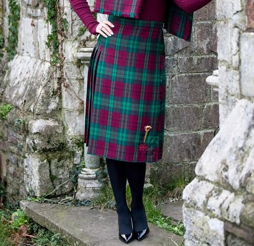 Image 5 of County Of Powys Welsh Tartan 13oz Wool Fabric Medium Weight Ladies Kilt Skirt