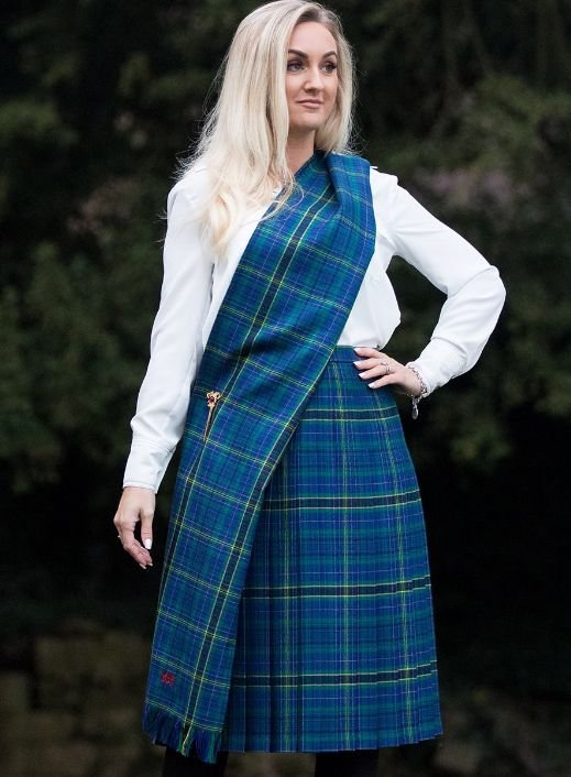 Image 3 of St David National Welsh Tartan 13oz Wool Fabric Medium Weight Ladies Sash