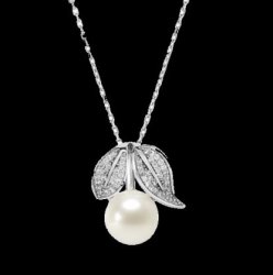 Leaves Freshwater Pearl Small Sterling Silver Pendant